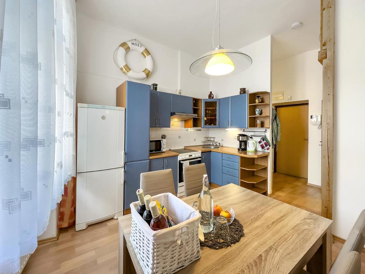 Laura'S Apartment كارلوفي فاري المظهر الخارجي الصورة